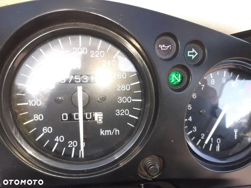 Honda CBR - 9