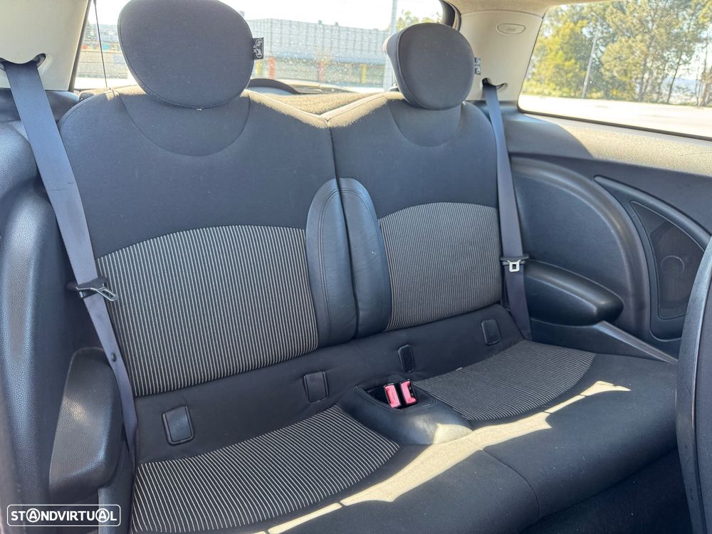 MINI 3 Portas Cooper D - 9