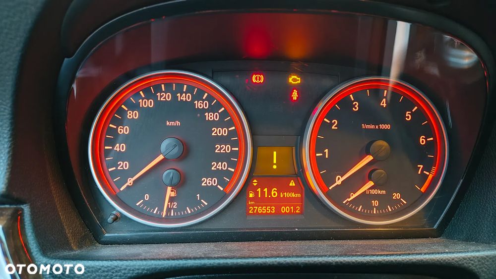 BMW Seria 3 330xi - 14