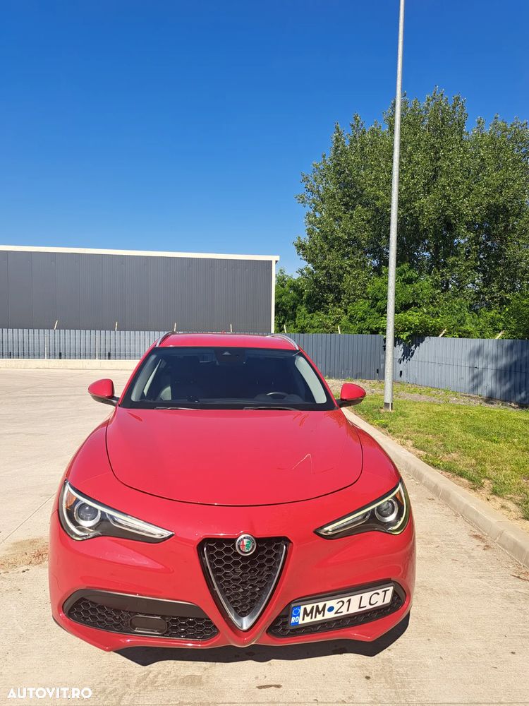 Alfa Romeo Stelvio - 1