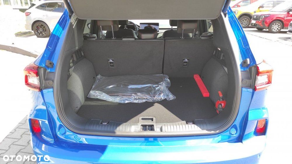 Ford Kuga - 10