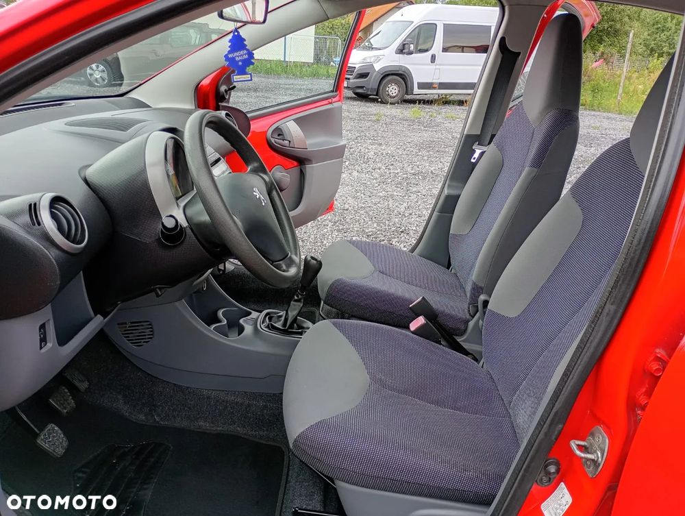 Peugeot 107 1.4 HDI Trendy - 9