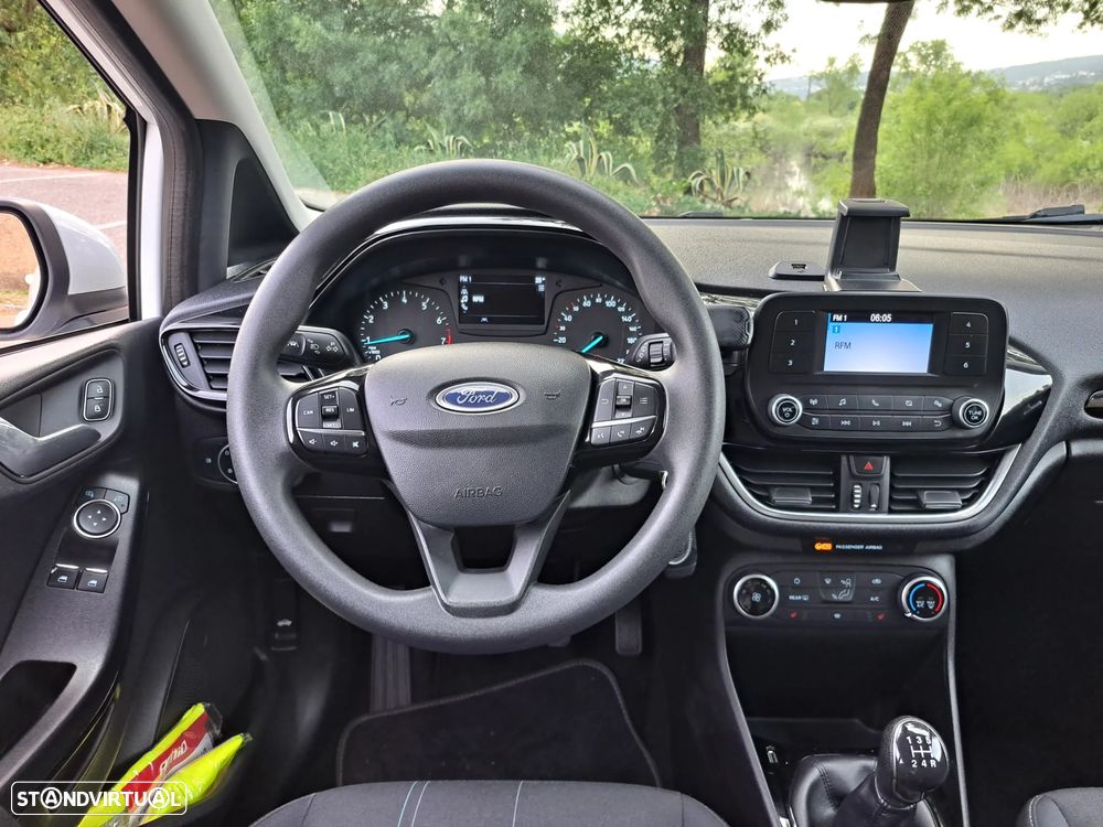 Ford Fiesta 1.1 COOL&CONNECT - 16