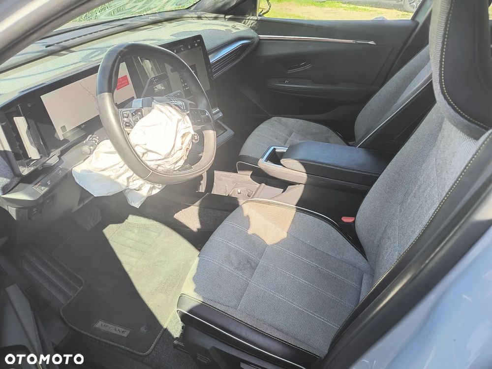 Renault Megane E-Tech 220 Comfort Range Equilibre - 13