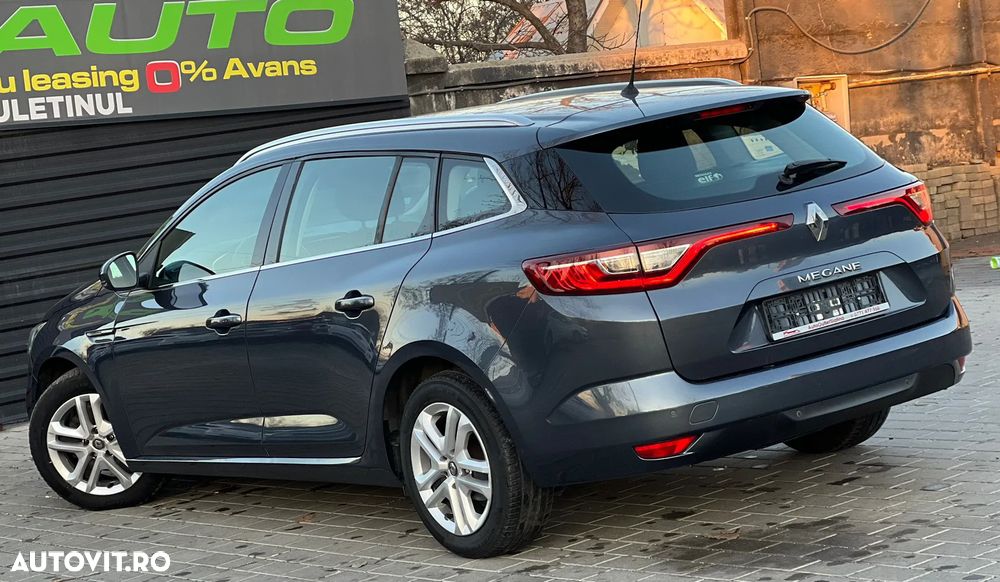 Renault Megane Grandtour TCe 140 GPF BUSINESS EDITION - 3