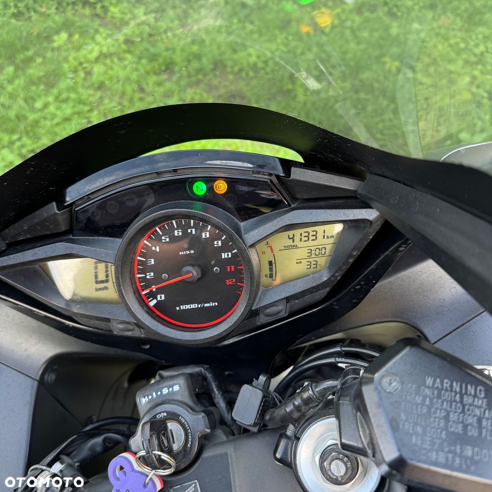 Honda VFR - 4