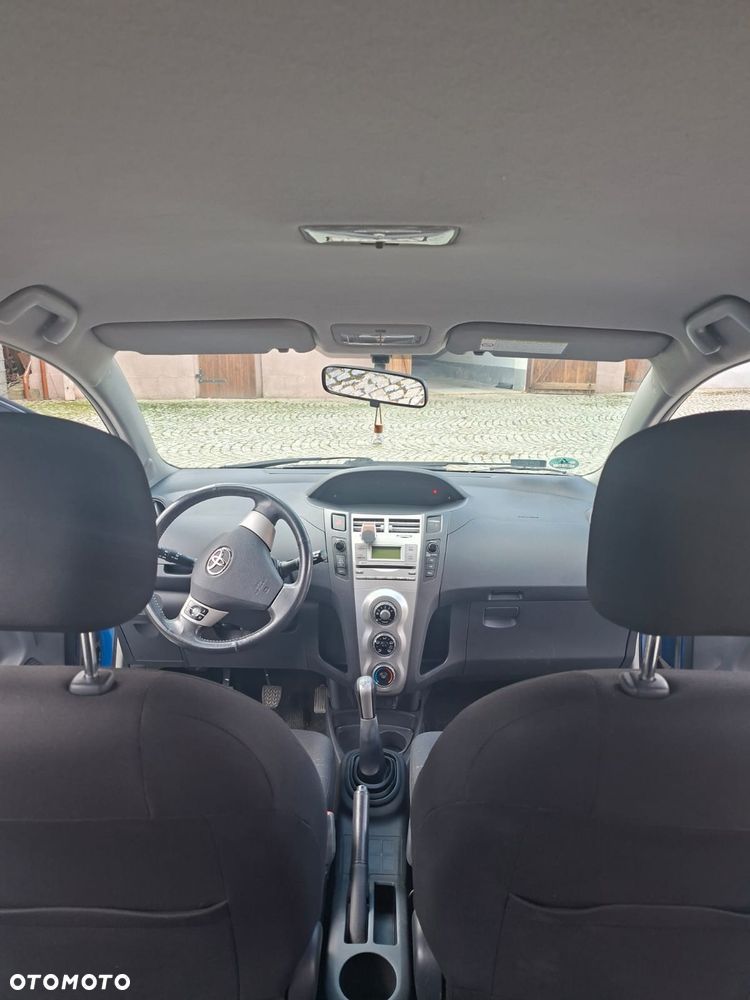 Toyota Yaris - 6