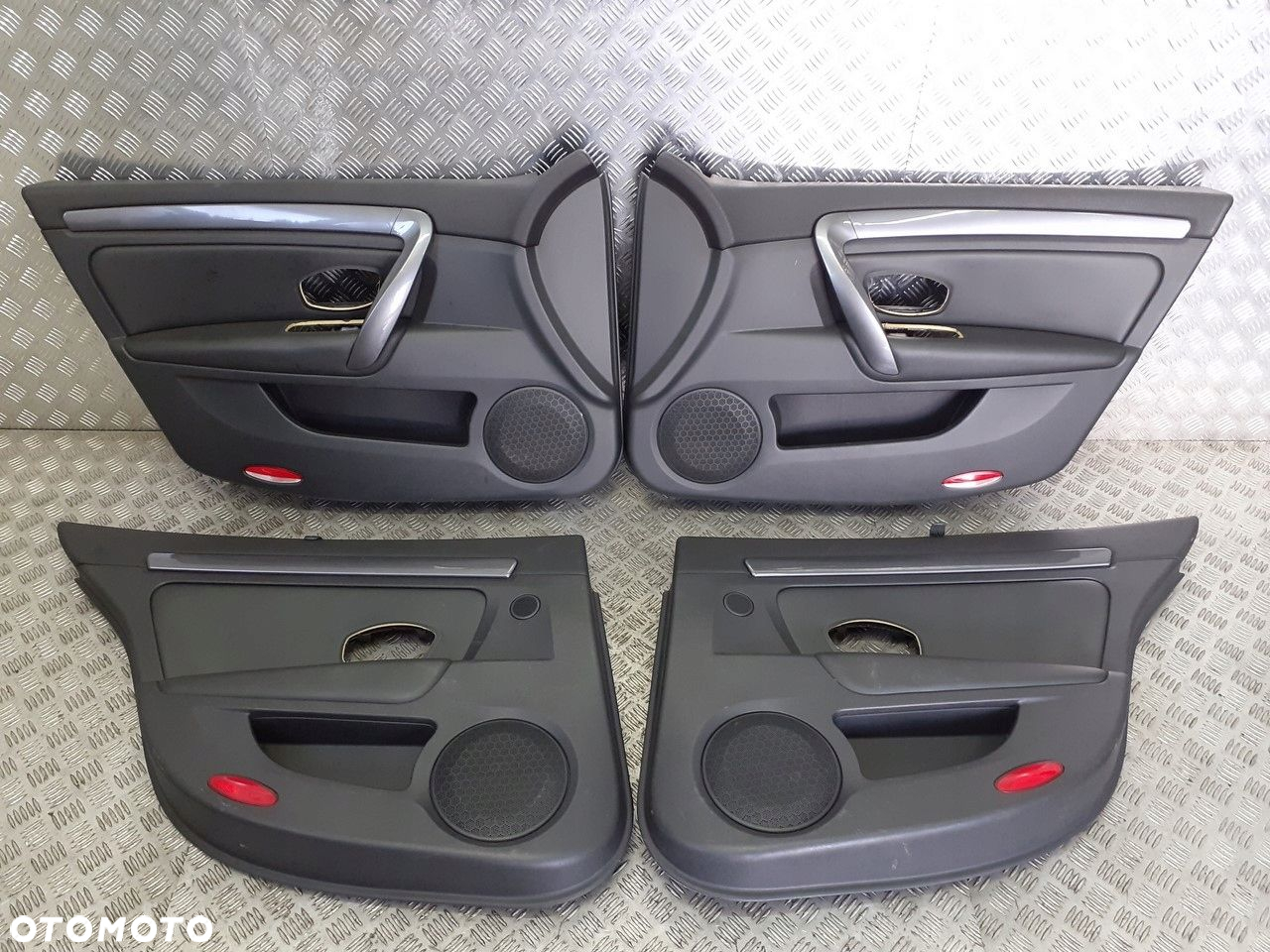 FOTELE KOMPLET+ BOCZKI RENAULT LAGUNA III HB 2.0 DCI - 8