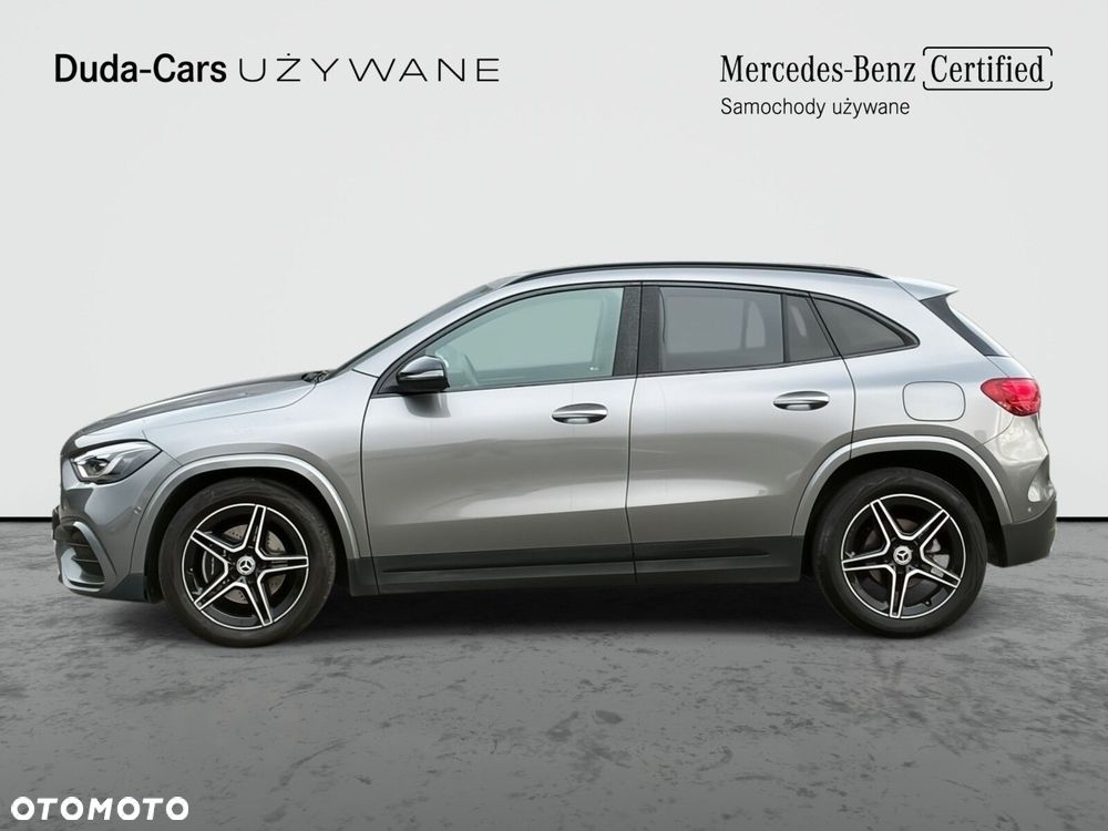 Mercedes-Benz GLA - 8