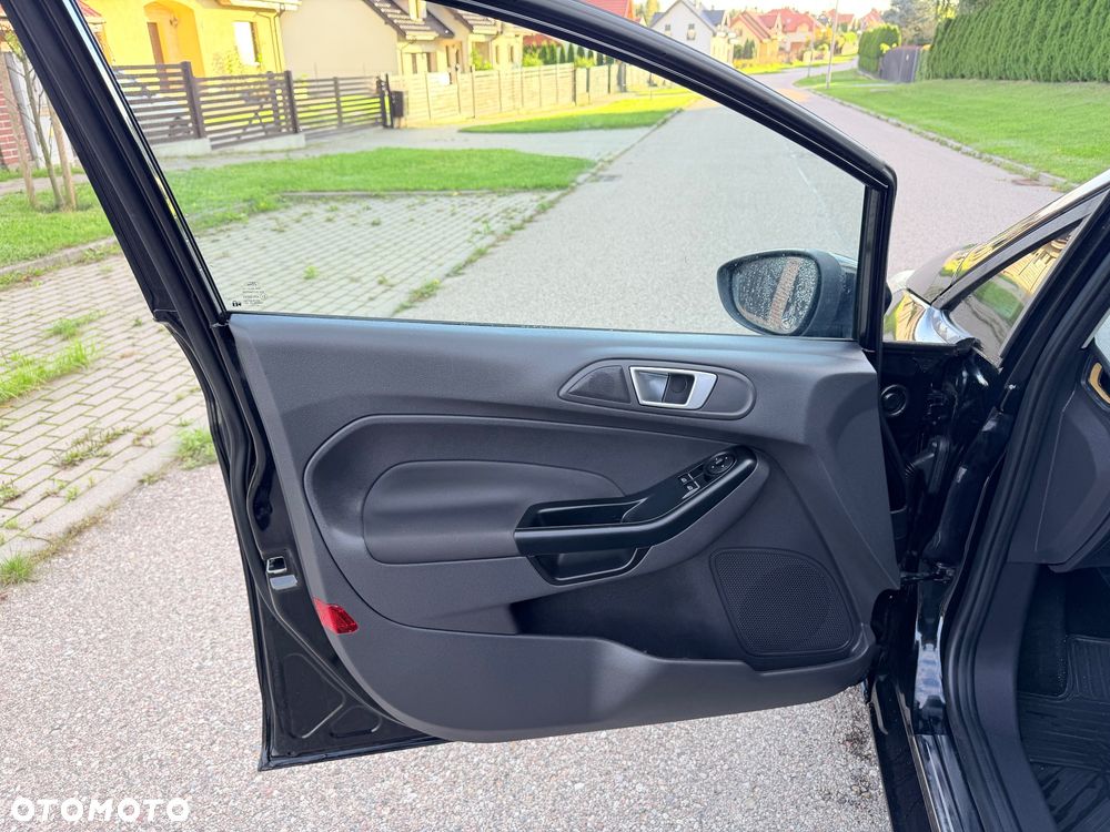 Ford Fiesta - 26