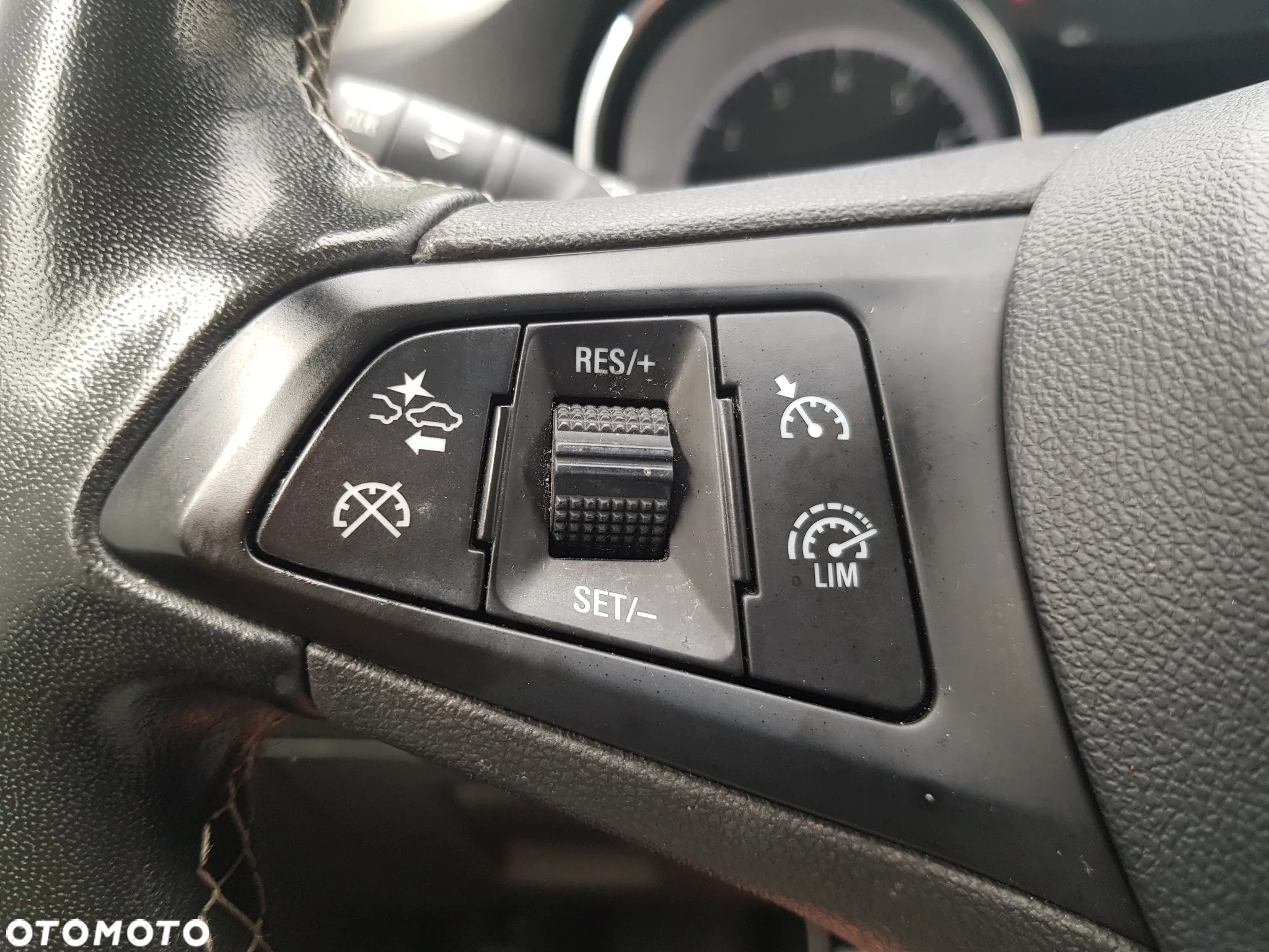 Opel Astra V 1.2 T Elegance S&S - 15