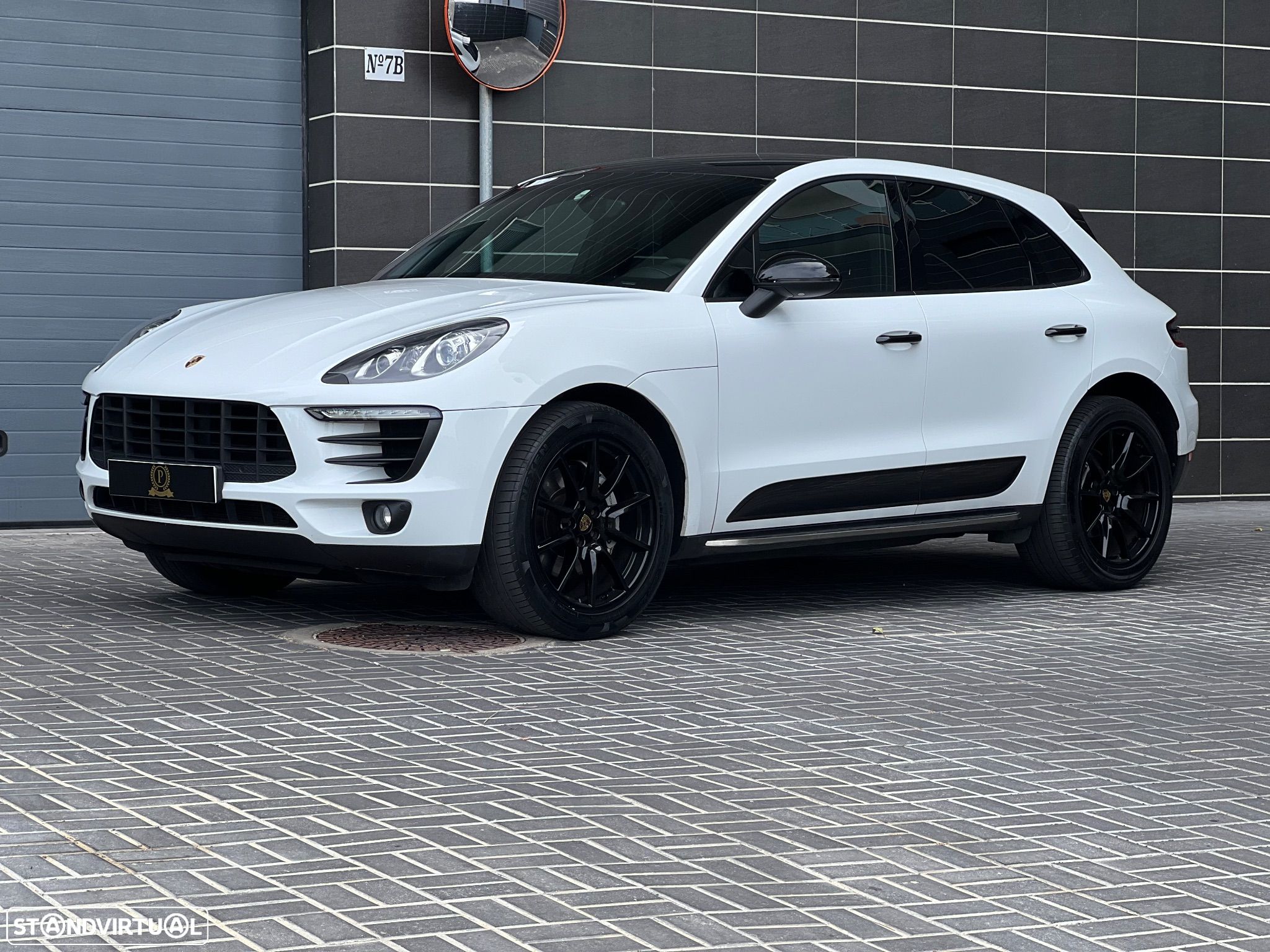 Porsche Macan S - 1