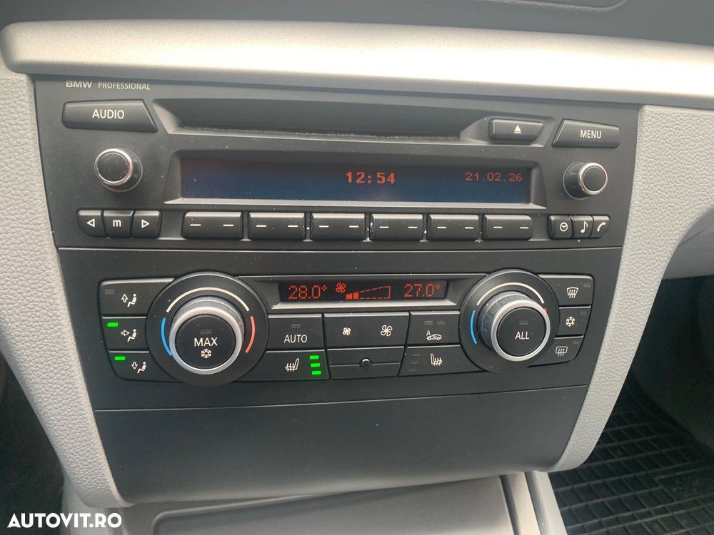 BMW Seria 1 118i Aut. - 20