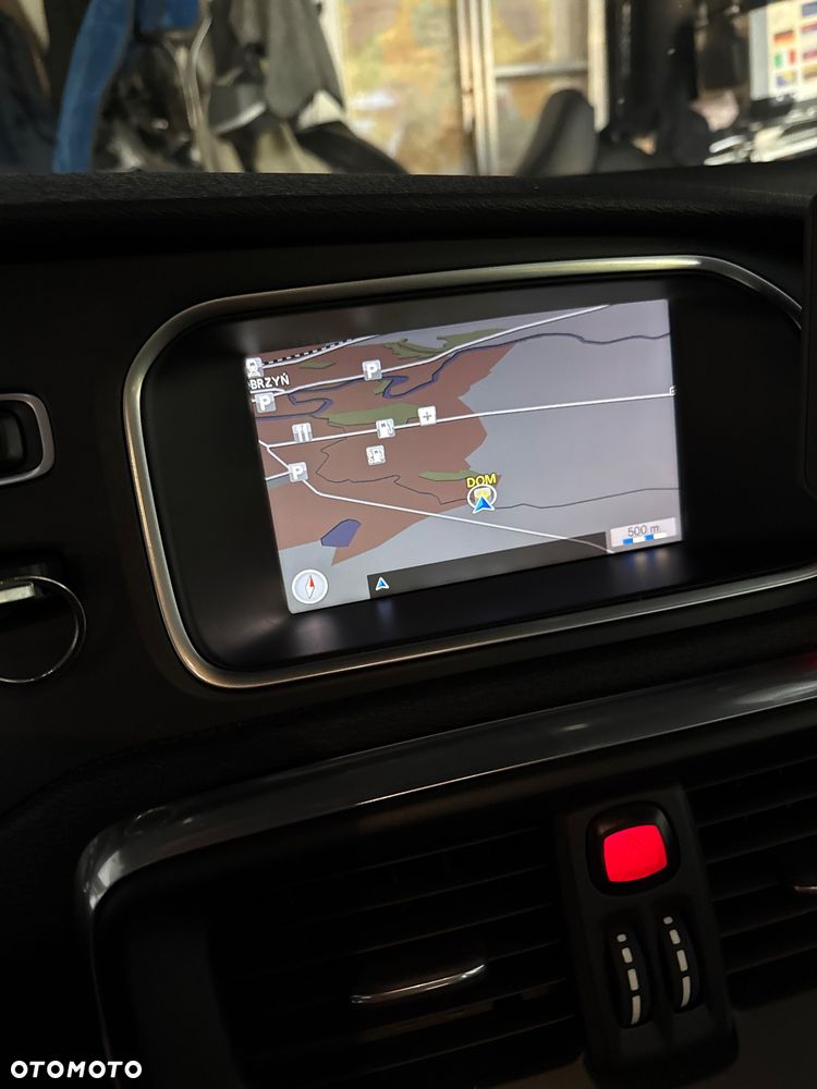 Volvo V40 D4 R-Design Summum - 14