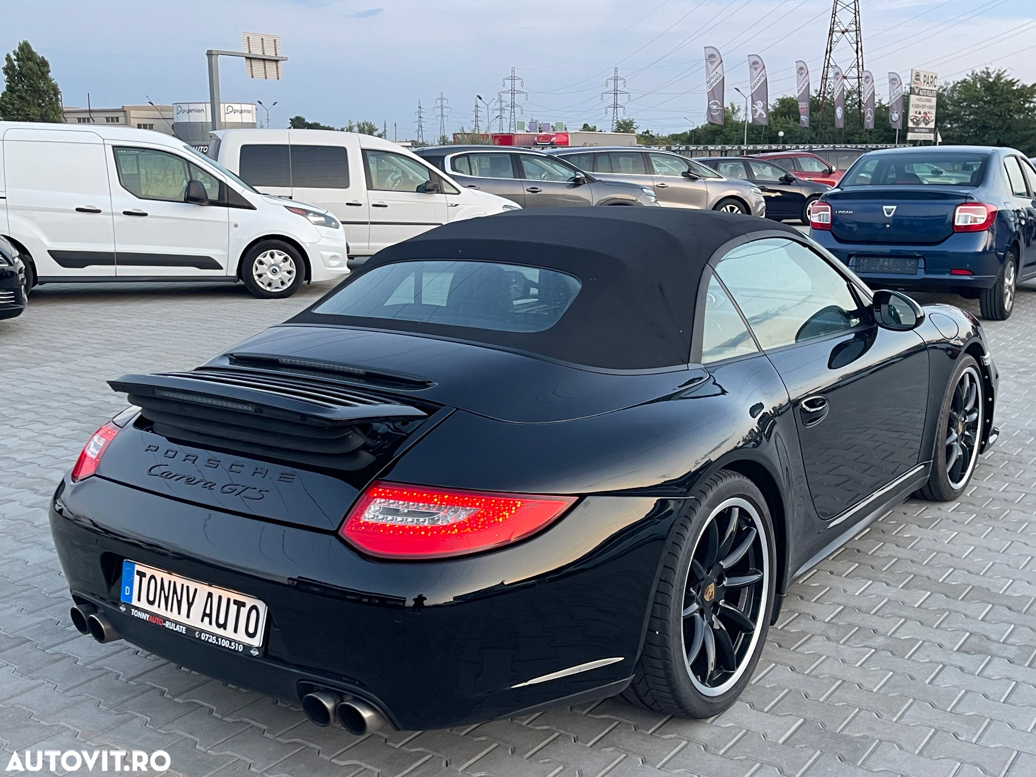 Porsche 911 Carrera 4 GTS PDK - 10