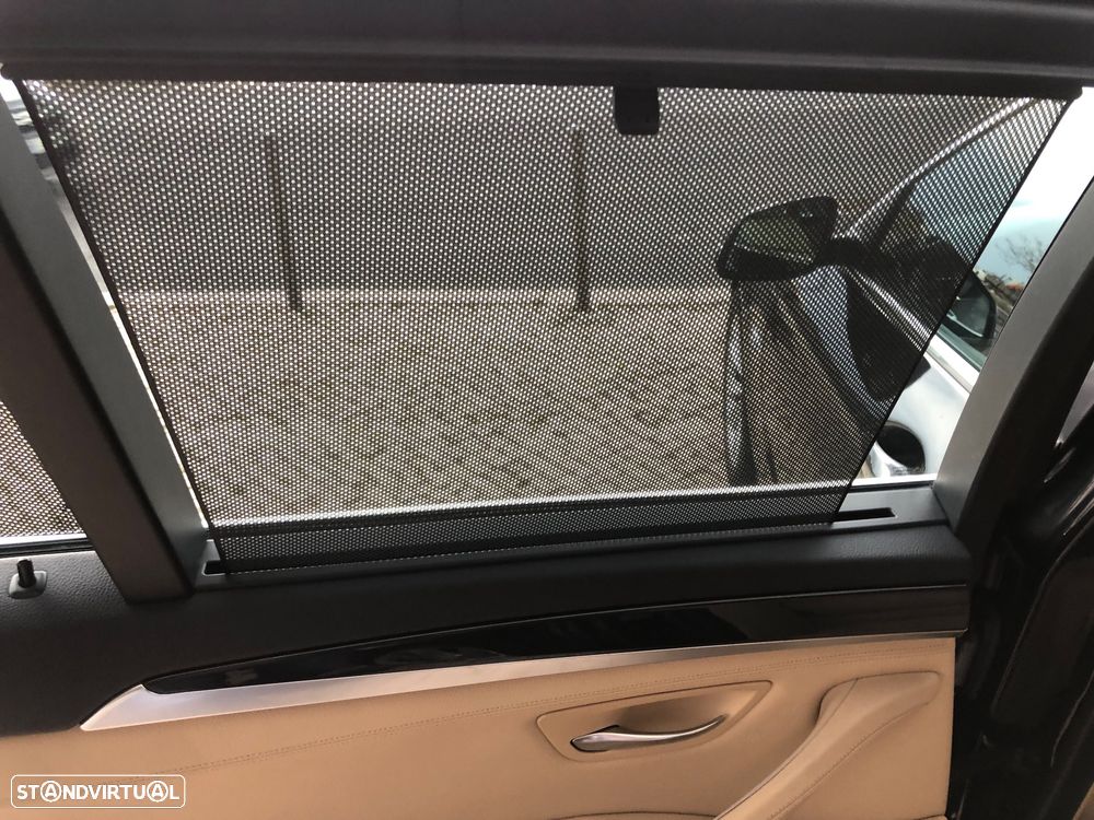 BMW 520 d Exclusive Auto 129g - 34