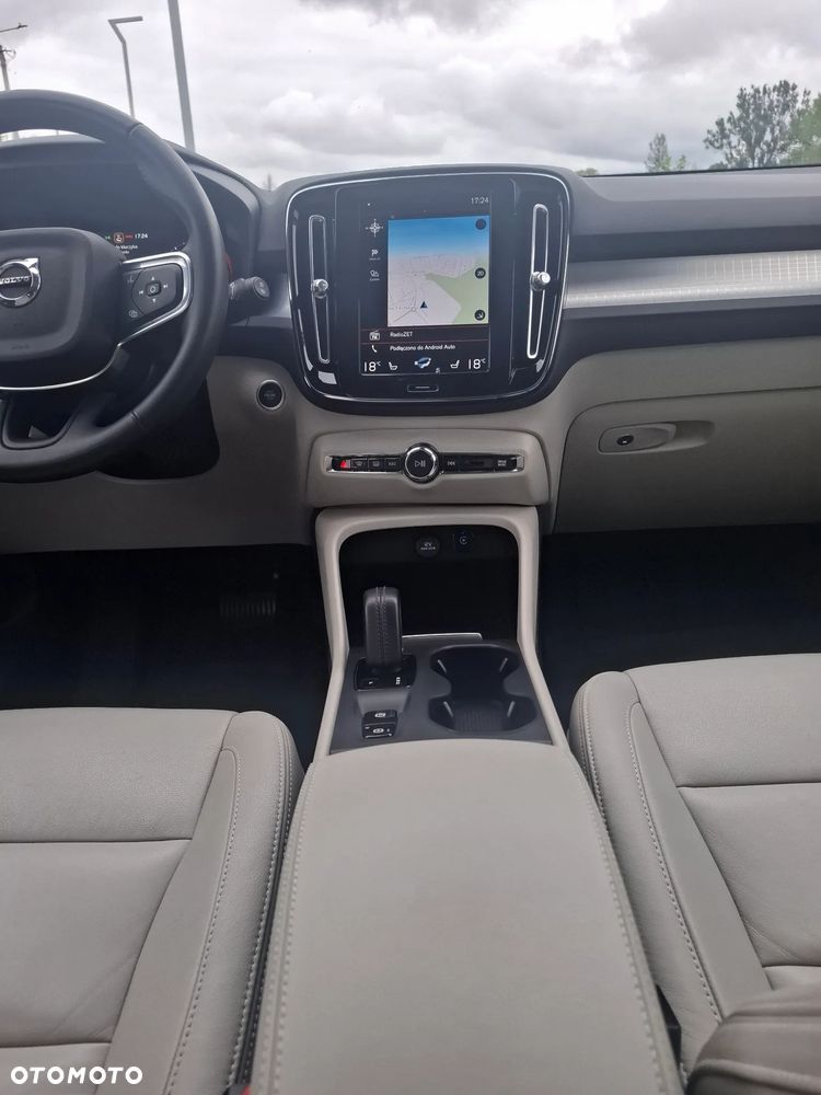 Volvo XC 40 T5 AWD Geartronic Momentum Pro - 18