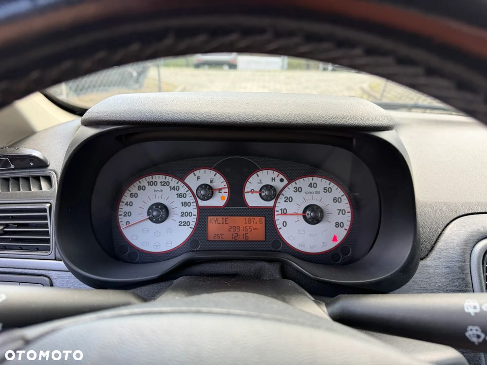 Fiat Punto 1.4 16V Dynamic - 15