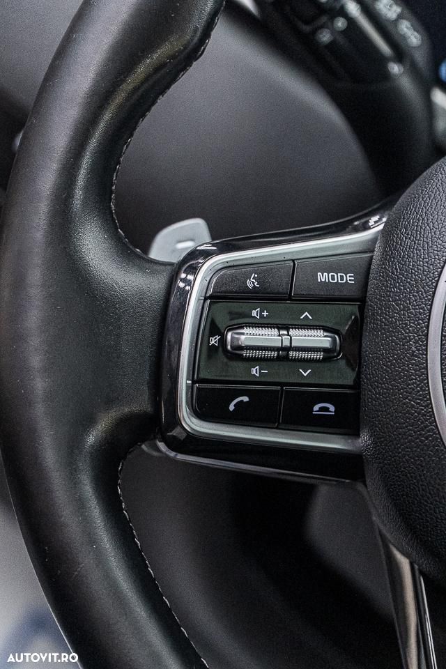 Kia Sorento 1.6 T-GDI PHEV 6AT 4x4 7P Premium+ - 30