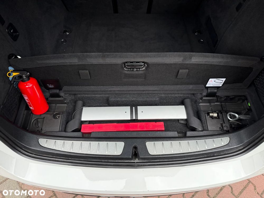BMW Seria 3 320d xDrive Sport-Aut Sport Line - 11