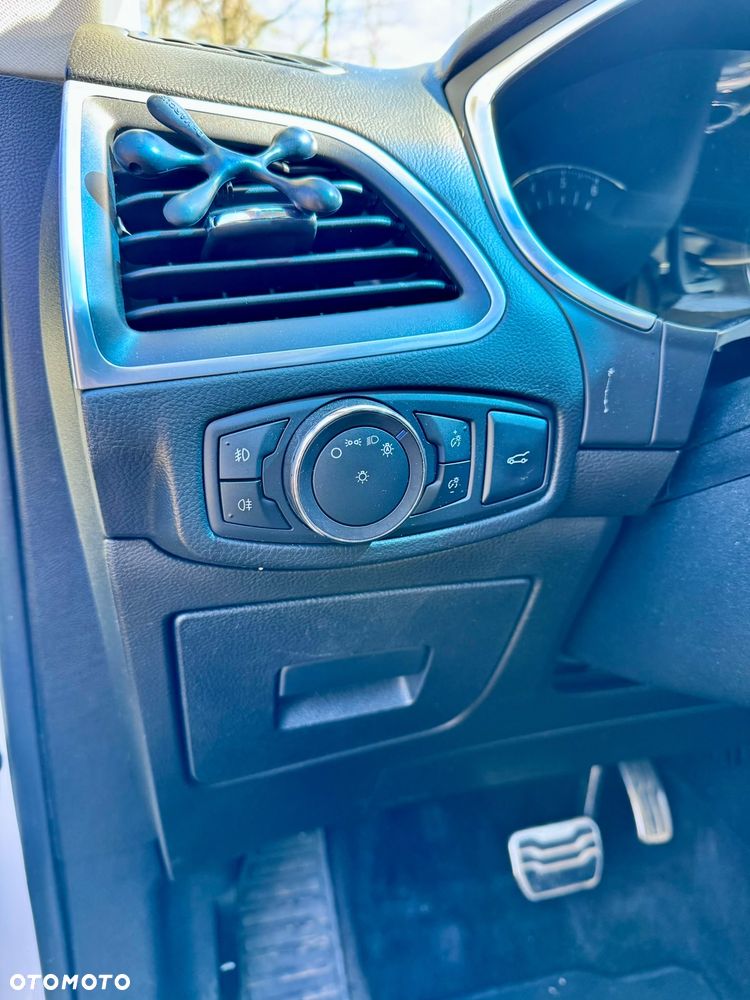 Ford Edge - 15