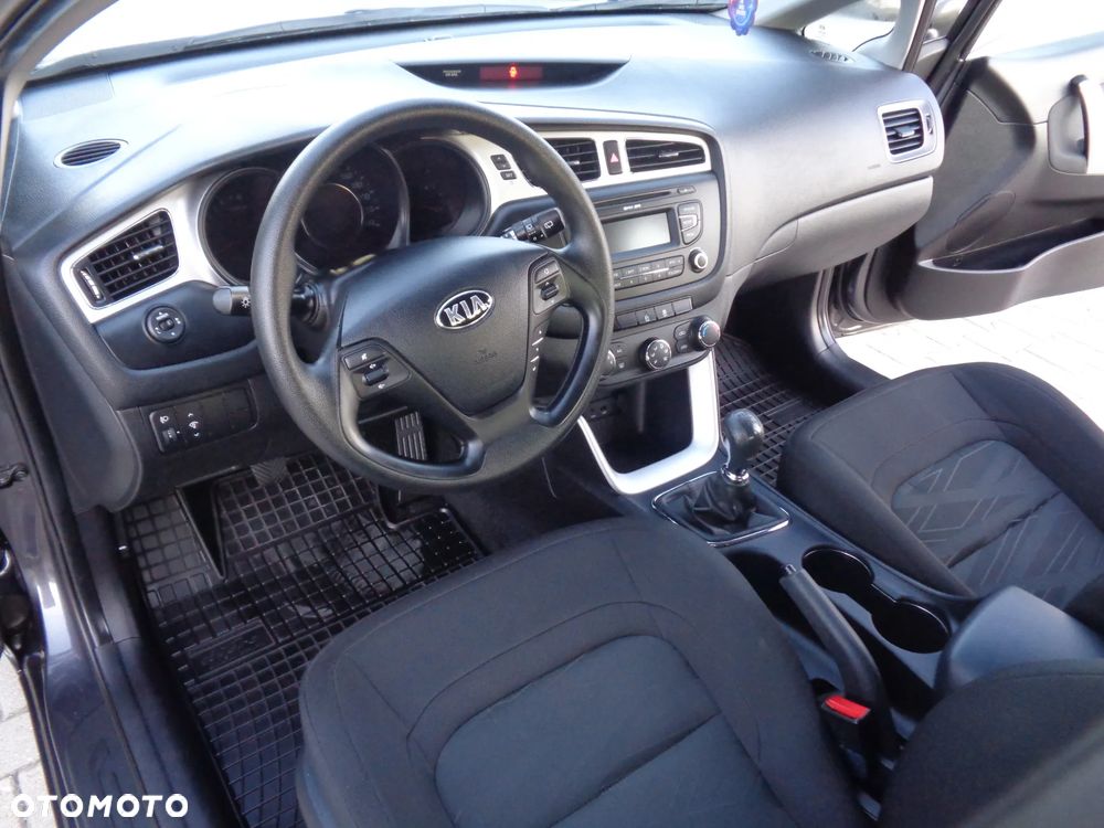 Kia Ceed 1.6 GDI Platinum Edition - 19