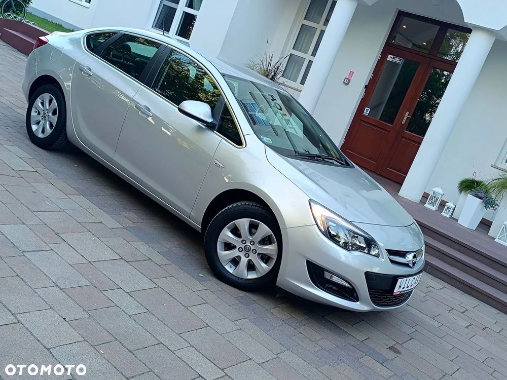 Opel Astra 1.4 T Energy EU6 - 11
