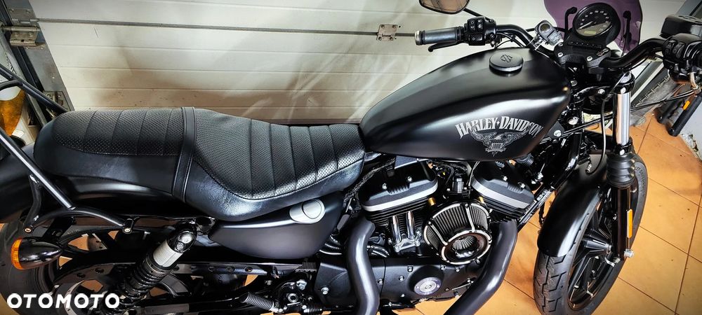 Harley-Davidson Sportster Iron 883 - 22