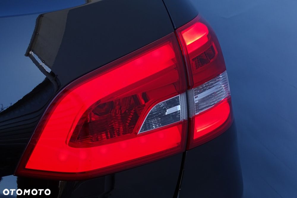 Peugeot 308 BlueHDi FAP 130 EAT8 Stop & Start GT Pack - 27