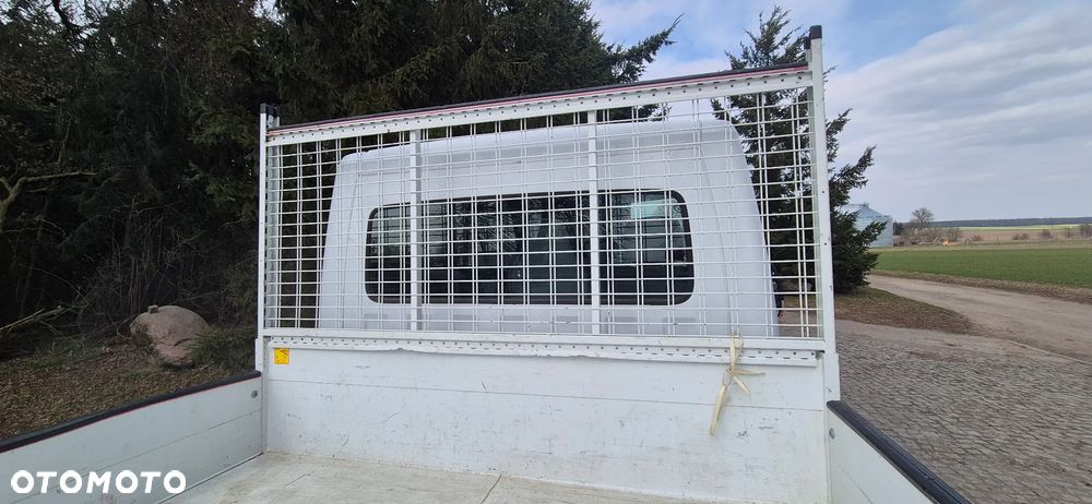 Nissan INTERSTAR - 18