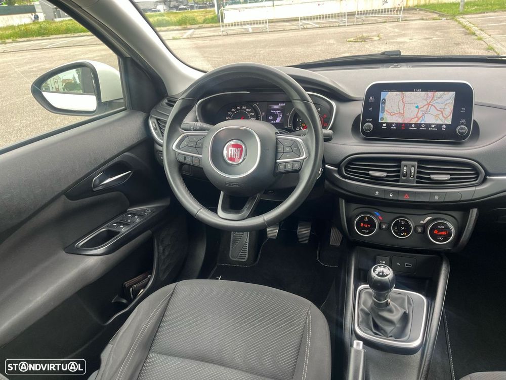 Fiat Tipo Station Wagon 1.3 M-Jet Lounge - 35