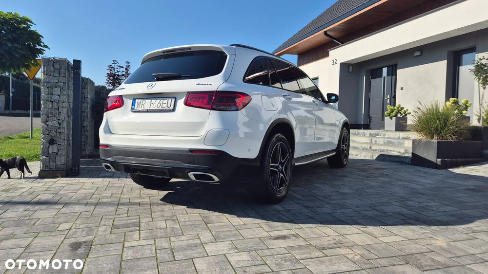 Mercedes-Benz GLC 300 e 4-Matic Business Edition - 9