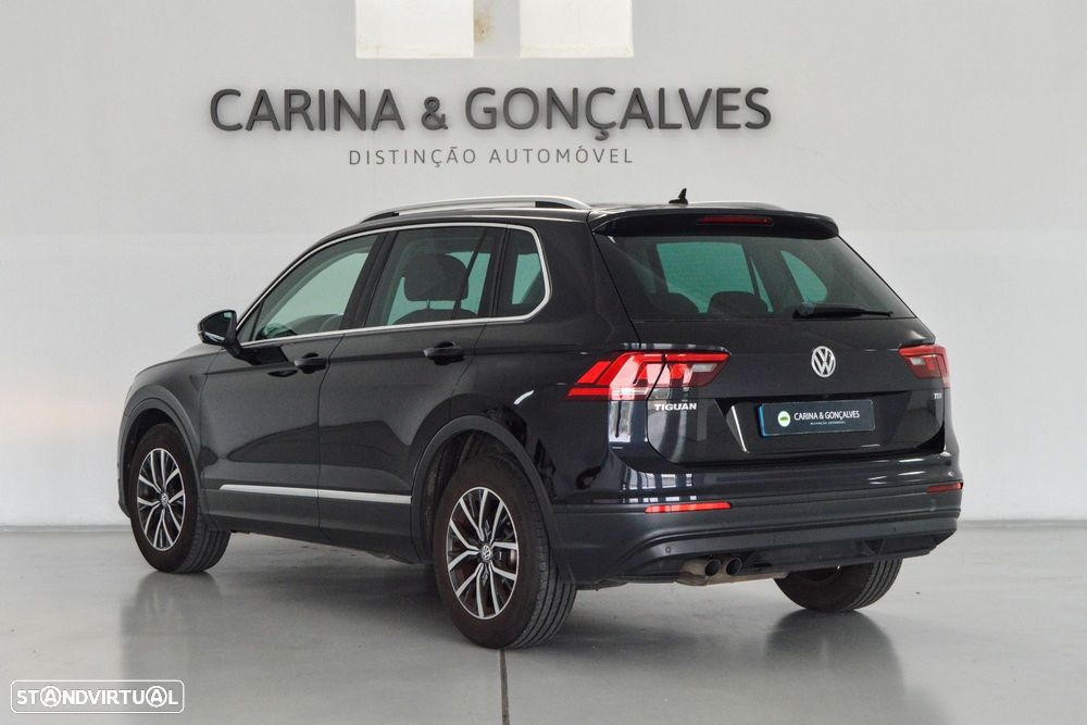 VW Tiguan 1.6 TDI Confortline - 18