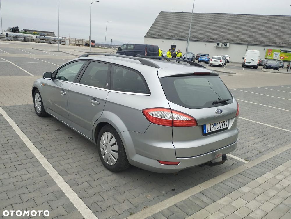 Ford Mondeo SW 2.0 Ghia Executive - 6