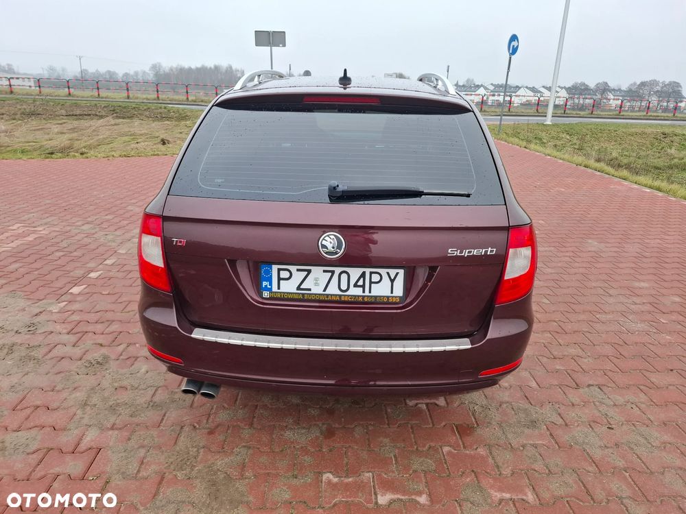 Skoda Superb 2.0 TDI DSG Exclusive - 13