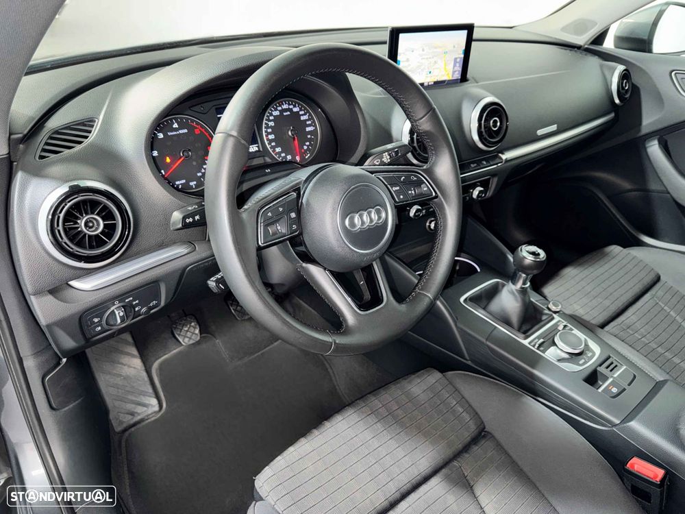 Audi A3 Limousine 1.6 TDI S-line - 7