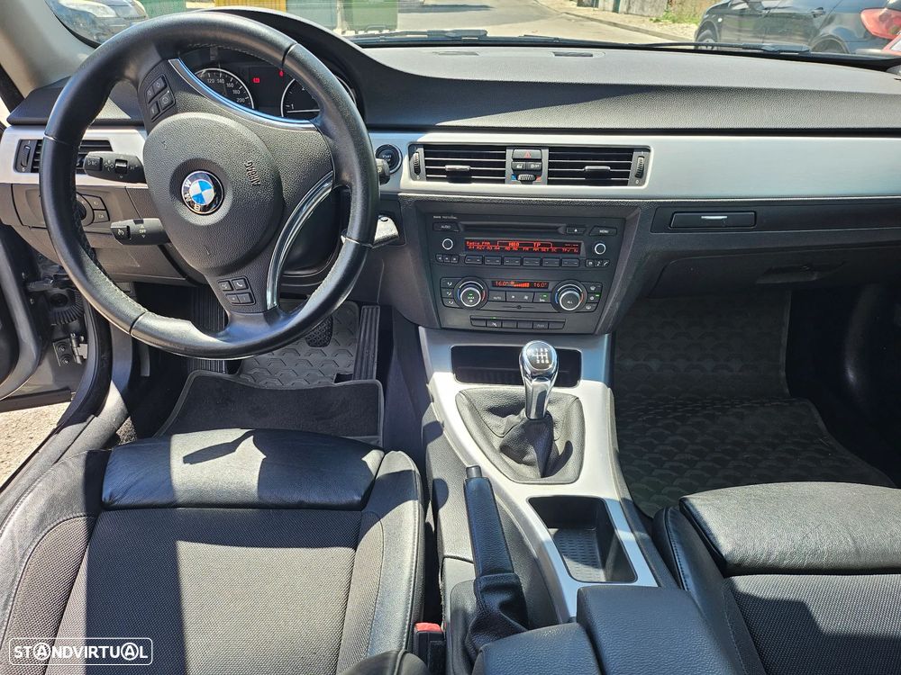BMW 320 d Coupe - 10
