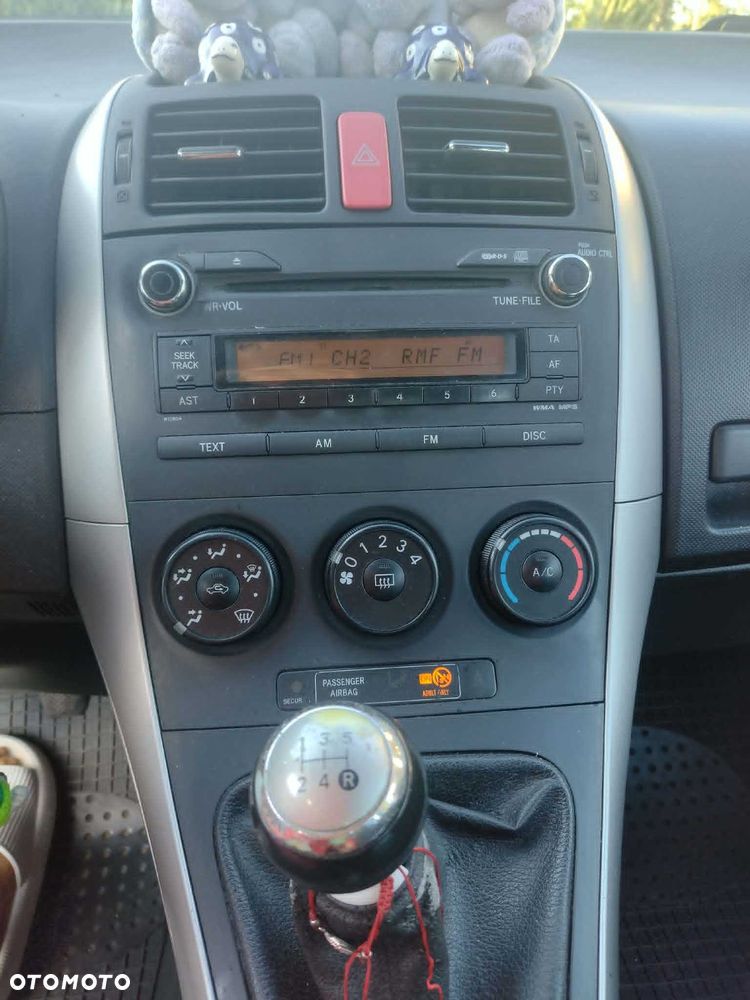 Toyota Auris - 4