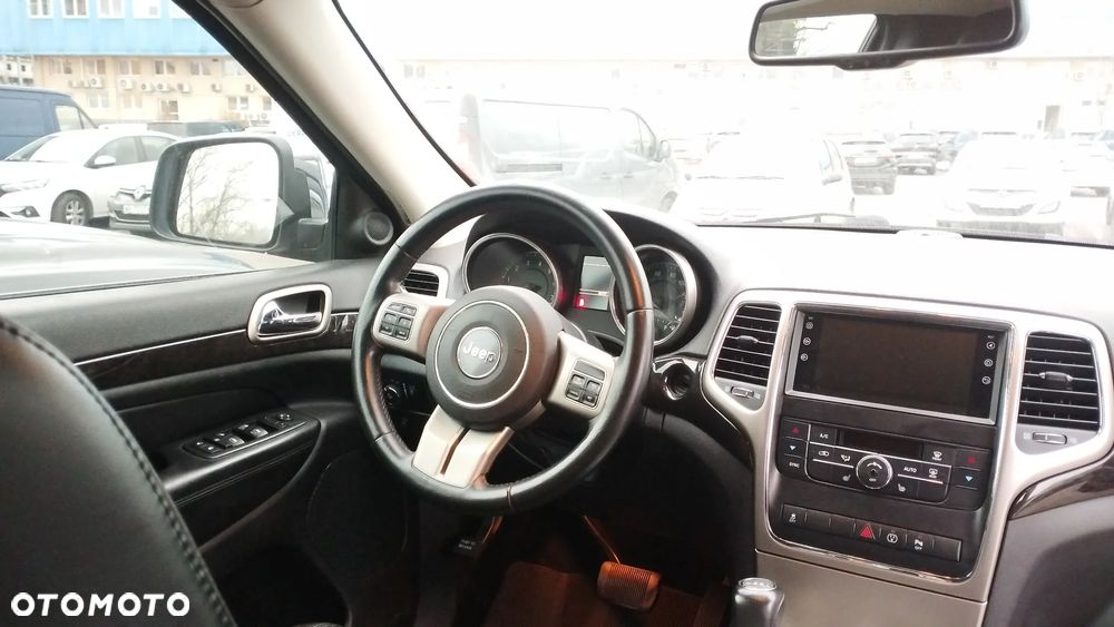 Jeep Grand Cherokee - 1