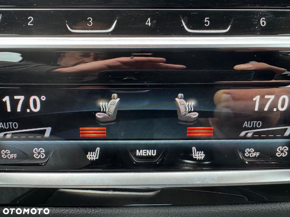 BMW Seria 5 520d xDrive M Sport sport - 17