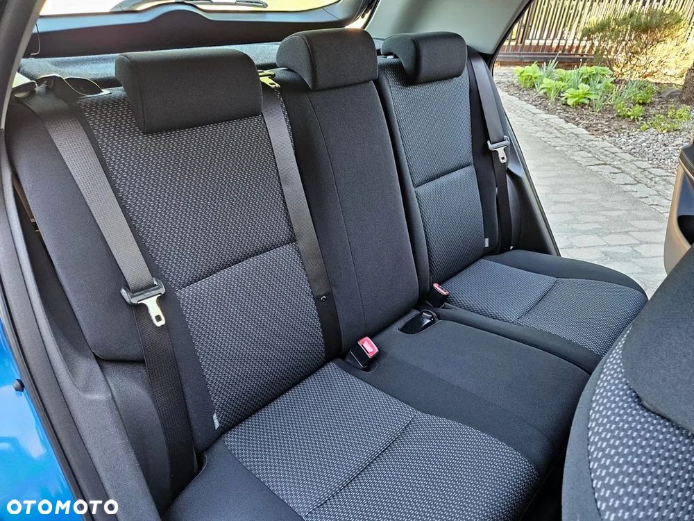 Toyota Auris - 22