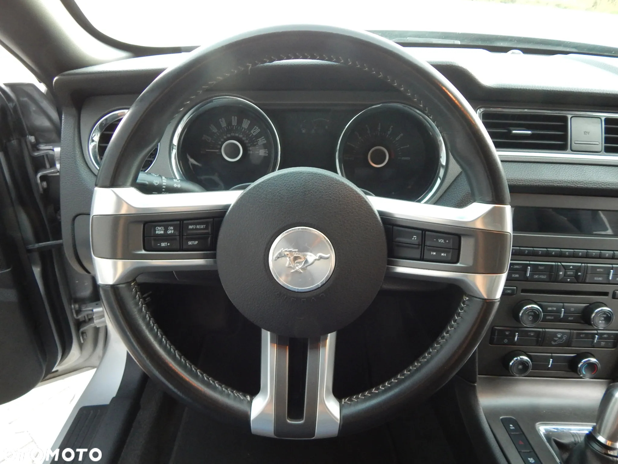 Ford Mustang 3.7 V6 Premium - 30