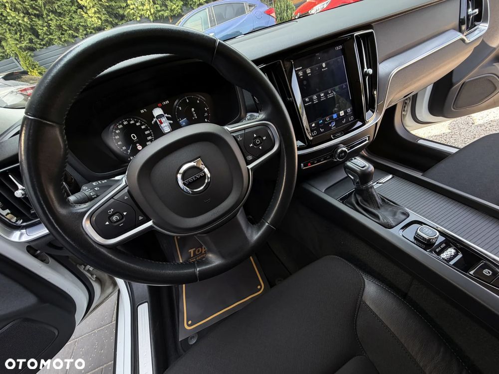 Volvo V60 D4 Geartronic Momentum Pro - 30