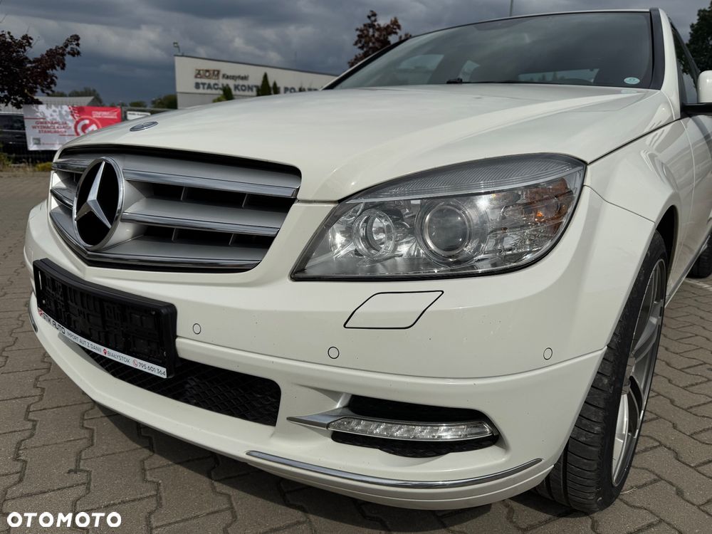 Mercedes-Benz Klasa C 300 T 7G-TRONIC Avantgarde - 3