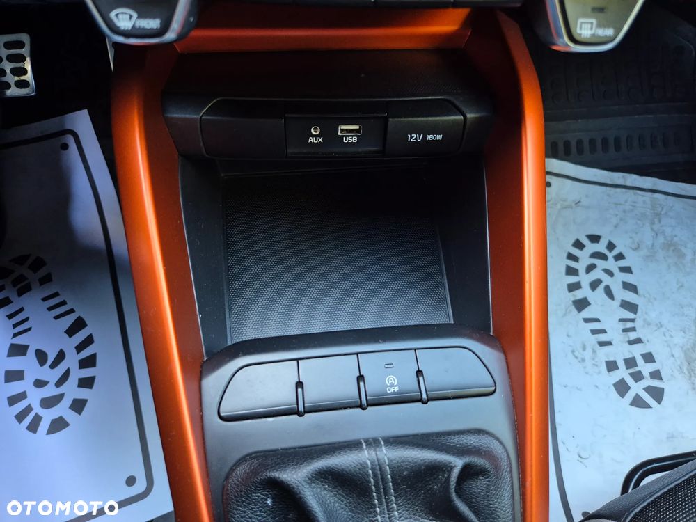 Kia Stonic 1.6 CRDi Platinum Edition - 17