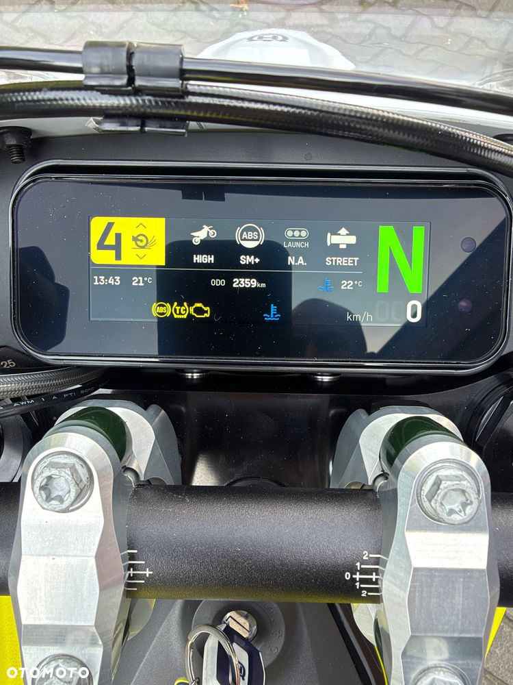 Husqvarna 701 - 16