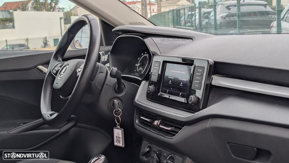 Skoda Fabia 1.0 MPI Ambition - 10