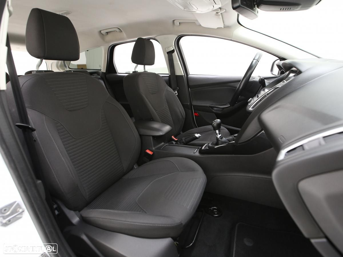 Ford Focus SW 1.5 TDCi Titanium - 9