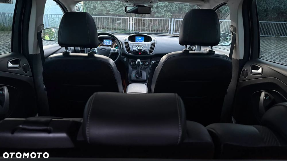 Ford Kuga 2.0 TDCi 4x4 Titanium - 16