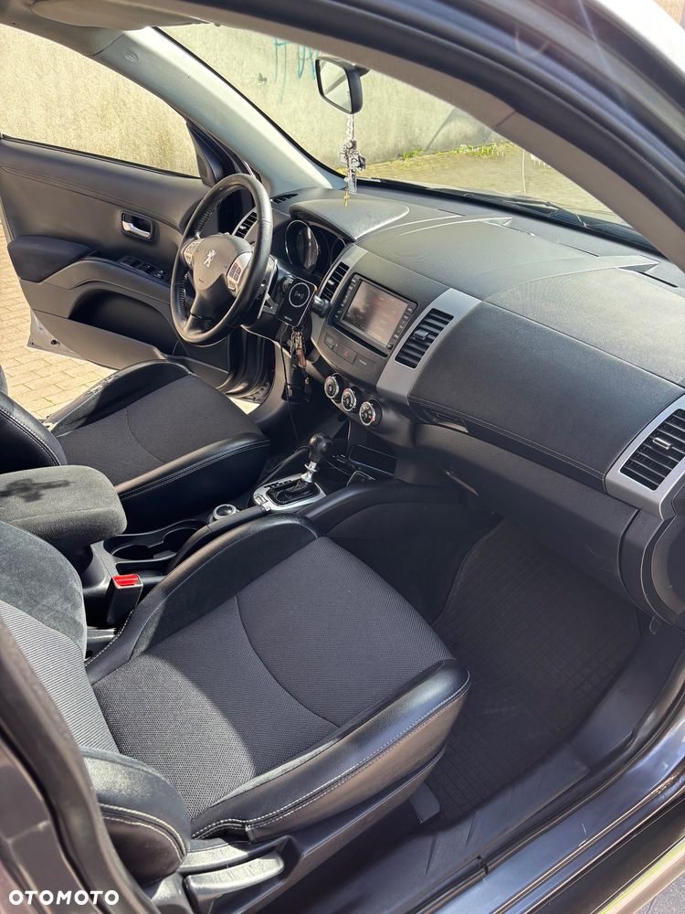 Peugeot 4007 - 14